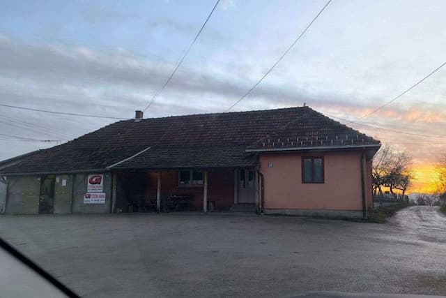 Selo ostalo bez Doma , niko ne zna kako?