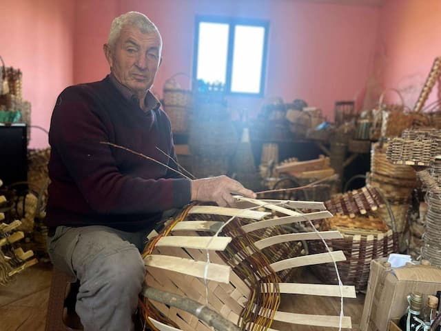 Milan Pavić, majstor korparskog zanata, foto: 4N Studio