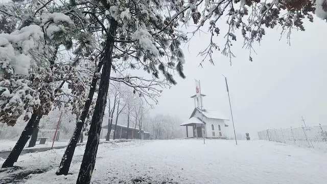 Oslikana freska Svete Ksenije Petrogradske u crkvi Vaskrsenja Gospodnjeg na Suvoboru, foto: 4N Studio