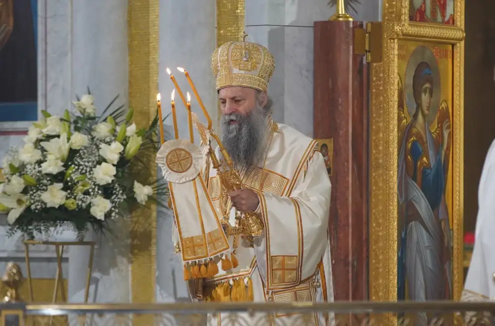 GLAS ZAPADNE SRBIJE - Božićna poslanica patrijarha Porfirija Odustanimo od agresije i nasilja...