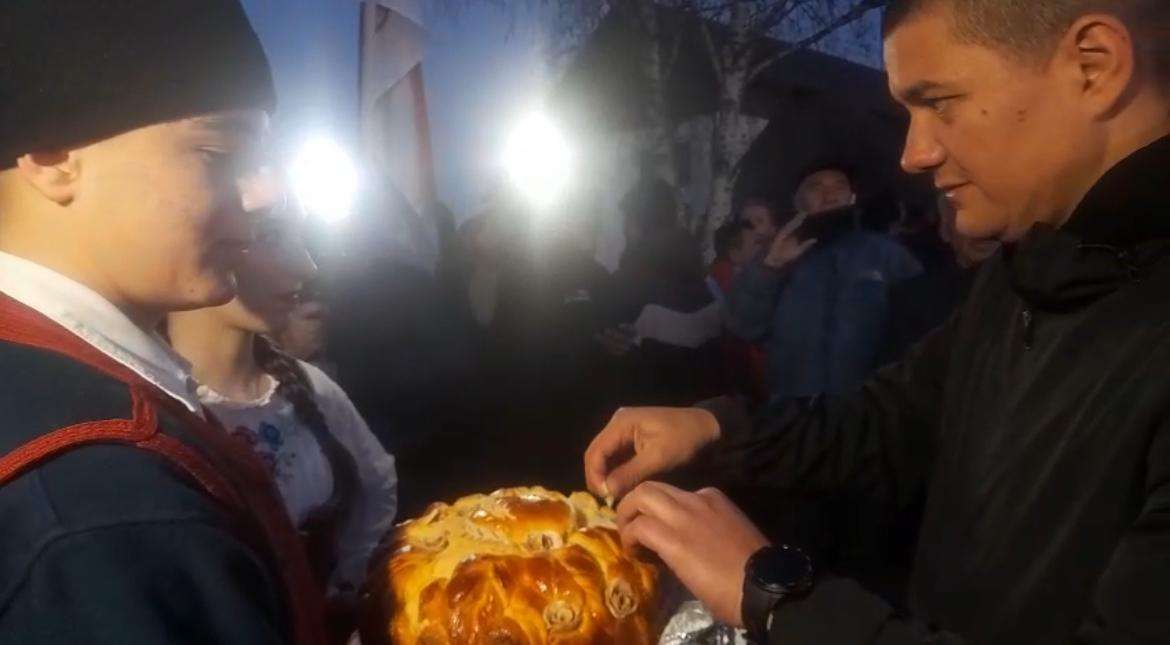1744178893680