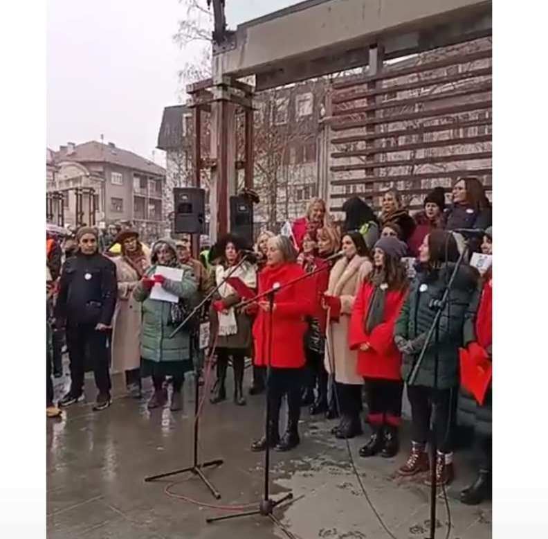 GLAS ZAPADNE SRBIJE - Više stotina demonstranata iz 6 opština okupilo se u Požegi